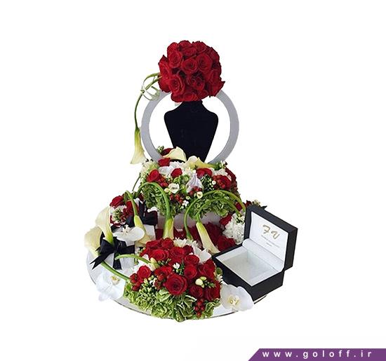 تزیین جای حلقه با گل طبیعی - گل نامزدی روبینا - Robina | گل آف